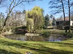 Rybníček a rozptylová loučka