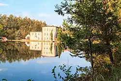 pohled na mlýn Skály u Škrovádu