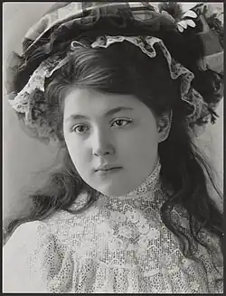 Portrait de jeune fille