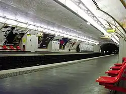 Nástupiště na stanici