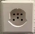 švýcarská třífázová zásuvka typ 15