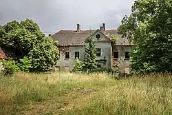 Ruina budovy zámeckého komplexu