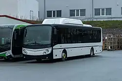 SOR ICNG 12 na odstavné ploše v areálu výrobce