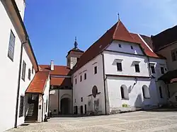 Starý palác s kapitulní síní