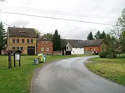 Severní strana návsi