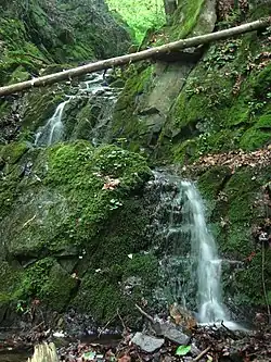 Vodopád koncem května za nižšího průtoku