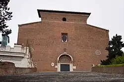 S. M. in Aracoeli, přístup od západu