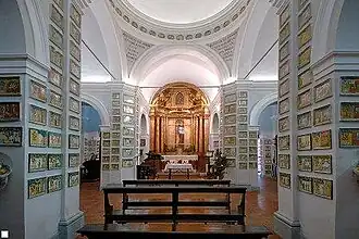 Tabulky v kostele Madonna-del Bagno