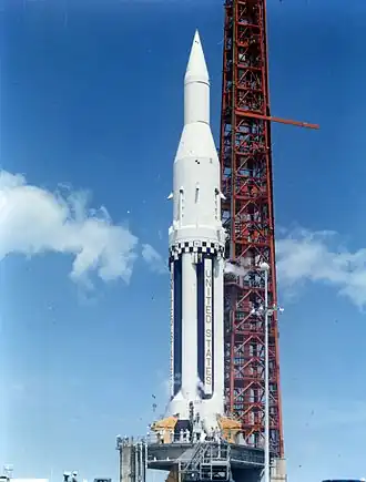Saturn I na odpalovací rampě, mise SA-4