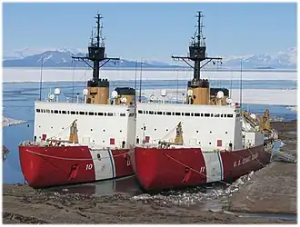 USCGC Polar Star a USCGC Polar Sea