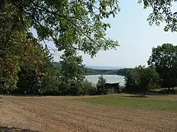 Pohled z cesty od Semechnic