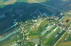 Letecký snímek vesnice Sgula