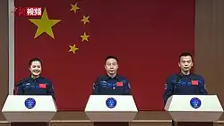 Wang, Cchaj, Sung (zleva)