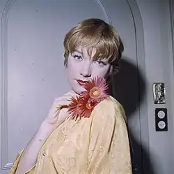 Shirley MacLaine 1960