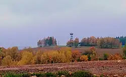 Vrch Signál s rozhlednou Na Signálu: pohled od jihu