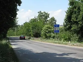 Silnice II/241 na hranicích Prahy a Středočeského kraje