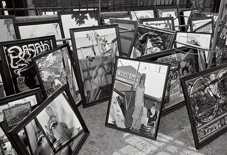 Zrcadla, Paříž, 1976