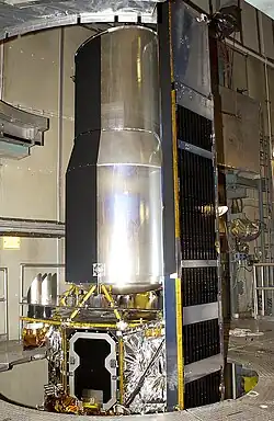 Spitzerův vesmírný dalekohled před startem