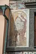 Detaily fresek mezi okny 1. patra – Iusticia