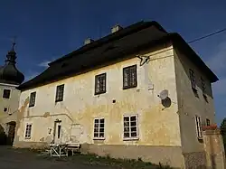 Skořice, fara čp.44.jpg