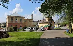 Náves ve Žďárci u Skutče