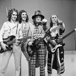 Klasická sestava v listopadu 1973; zleva: Jim Lea, Don Powell, Noddy Holder, Dave Hill