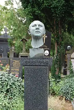 Portrét Vítězslava Nezvala (1932), Vyšehradský hřbitov, Praha