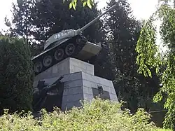 Slezská Ostrava - pomník osvobození Rudou armádou (1).jpg