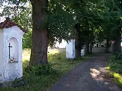 Slivice, výklenkové kaple křížové cesty