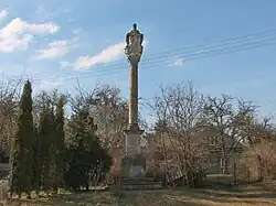 Sloup Nejsvětější Trojice v Horní Libině na rozcestí (Q38487933).jpg