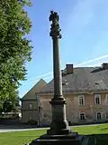 Sloup se sochou P. Marie (Město Javorník).JPG