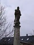 Sloup se sochou Panny Marie 10.jpg