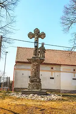 Sloup se sousoším Kalvárie v Zelenecké Lhotě