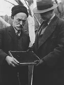 Gejza Vámoš (vpravo) s Jozefem Gregorem Tajovským