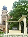Památník Holocaustu před synagogou v Trnavě