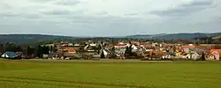 Pohled na obec z jihovýchodní strany