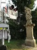 Sobotka, socha svatého Jana Nepomuckého u železničního přejezdu.jpg