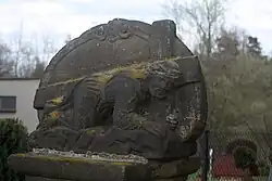 Socha Krista klesajícího pod křížem, Petřvald 01.jpg