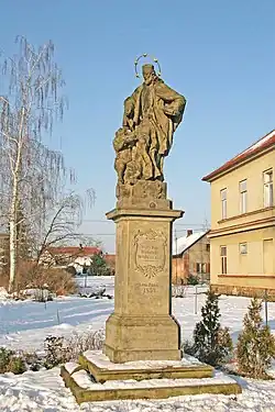 Socha Svatého Jana Nepomuckého v Kuněticích
