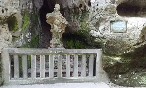 Socha sv. Prokopa v Hrubé Skále