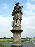 Socha sv. Jana Nepomuckého (Charváty).JPG