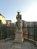 Socha sv. Jana Nepomuckého před Novohradskou bránou 03.jpg