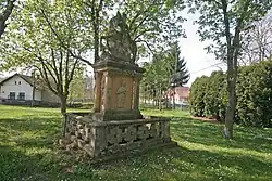 Socha sv. Jiří (Slavhostice).JPG