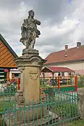Socha sv. Venantia (Vlkanov), před čp. 3.JPG