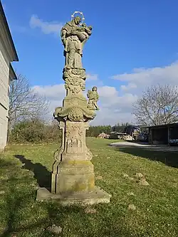 Socha svatého Jana Nepomuckého v Knapovci.jpg