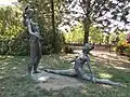 Sousoší tanečnic v parku