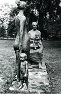 Sousoší Rodina, Vojanovy sady, Praha (1974)