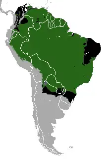 rozšíření tapíra jihoamerického (zeleně - současné rozšíření, černě - bývalé rozšíření)