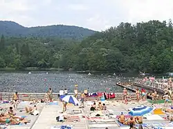 Lázeňský komplex u jezera Ursu v Sovatě