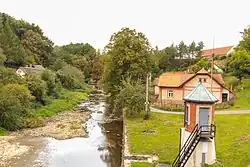 Spačice z mostu přes Doubravu